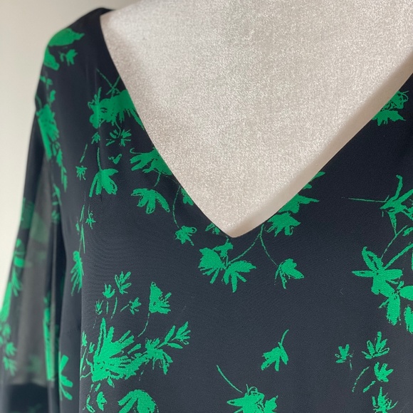 COPY - TORRID Emerald Floral Strappy Chiffon Blouse - Picture 9 of 14